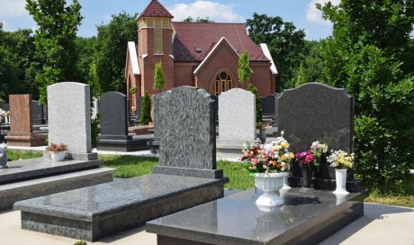 Vente de statuette funéraire pour décoration de tombe à Saint-Amour 